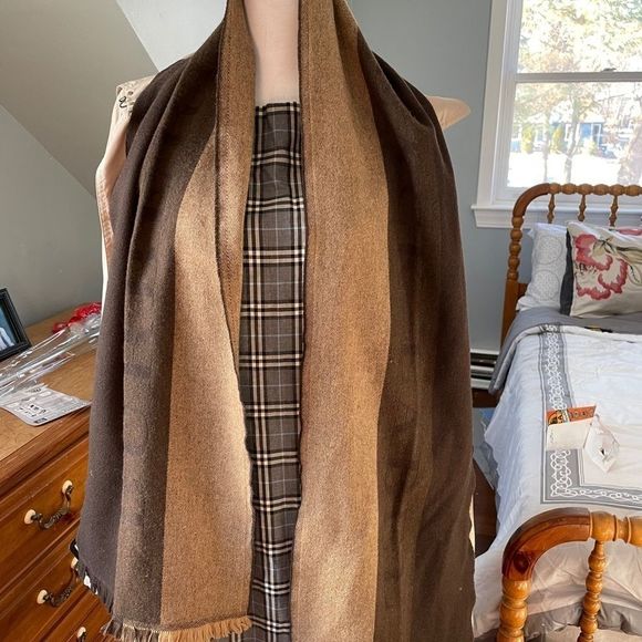 Burberry Accessories - Authentic Burberry scarf
